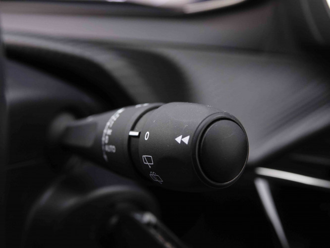 PEUGEOT_PEUGEOT_2008_2548356_15.jpg