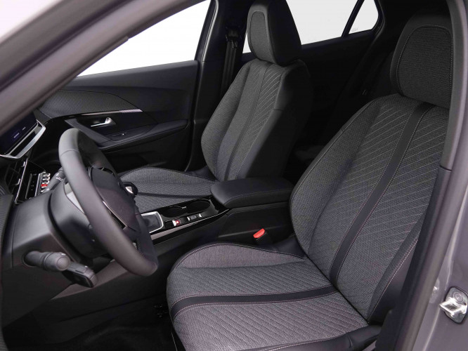 PEUGEOT_PEUGEOT_2008_2548360_6.jpg