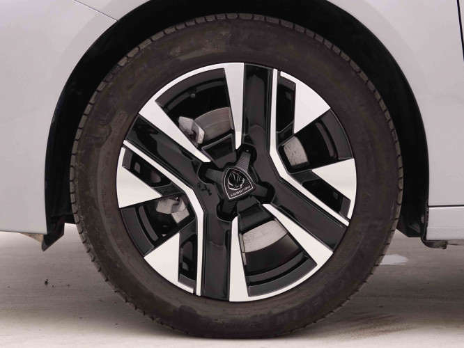 PEUGEOT_PEUGEOT_208_2546919_19.jpg