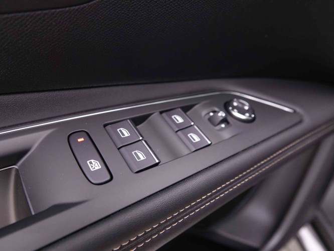 PEUGEOT_PEUGEOT_3008_2547284_19.jpg