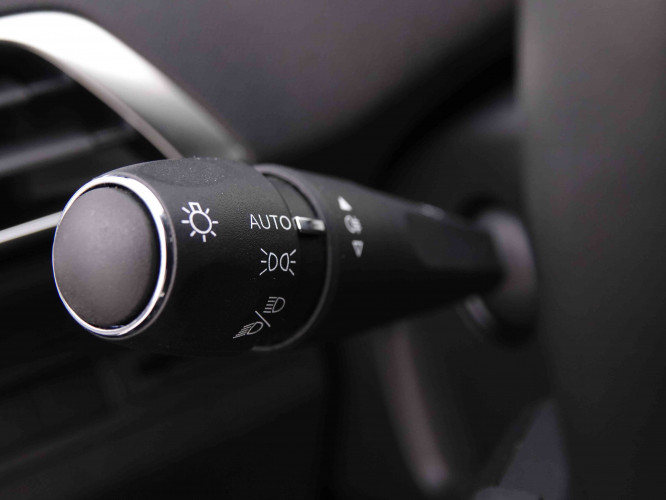 PEUGEOT_PEUGEOT_3008_2548280_14.jpg