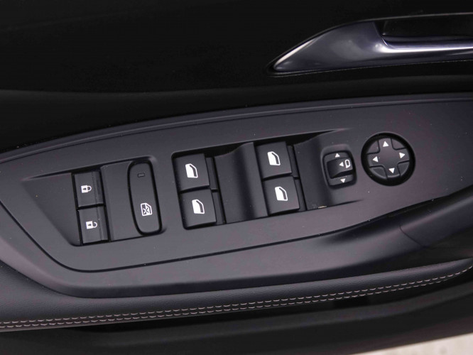 PEUGEOT_PEUGEOT_308_2548269_18.jpg
