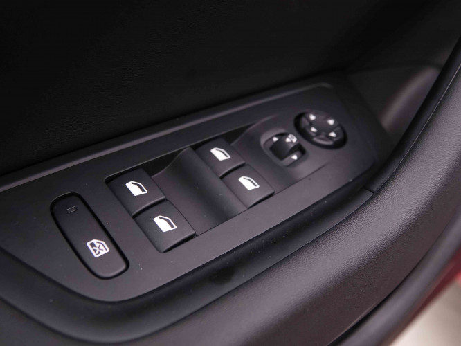 PEUGEOT_PEUGEOT_508_2446440_22.jpg