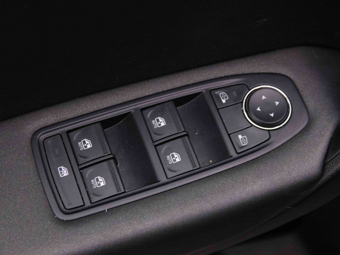 RENAULT_RENAULT_CAPTUR_2547307_17.jpg