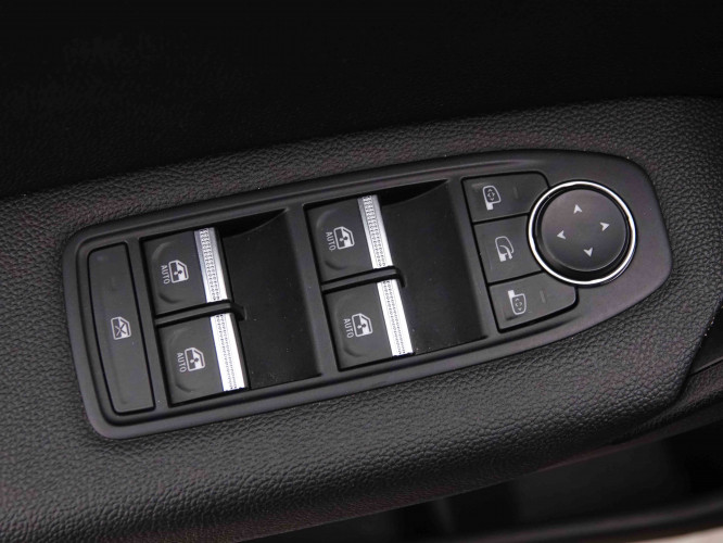 RENAULT_RENAULT_CAPTUR_2547372_20.jpg