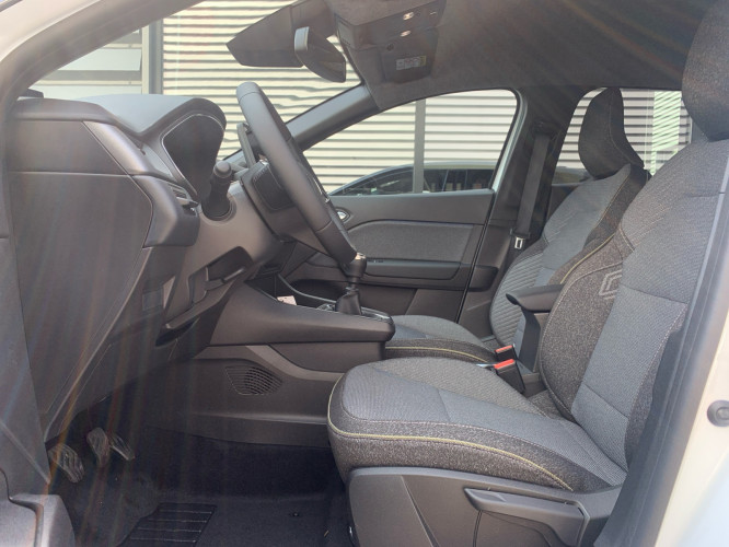 RENAULT_RENAULT_CAPTUR_FR2301042_3.jpg