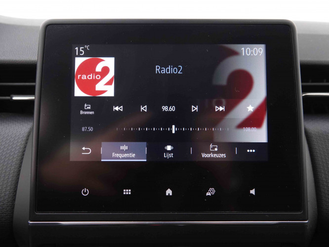 RENAULT_RENAULT_CLIO_2547377_10.jpg