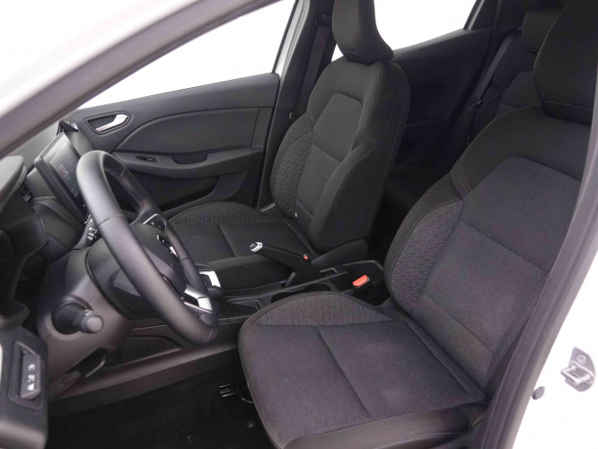 RENAULT_RENAULT_CLIO_2547377_6.jpg
