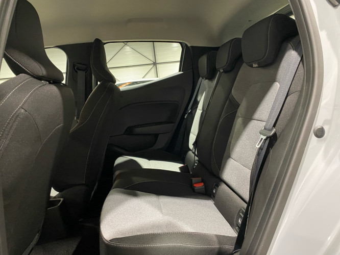 RENAULT_RENAULT_CLIO_FR2301020_41.jpg