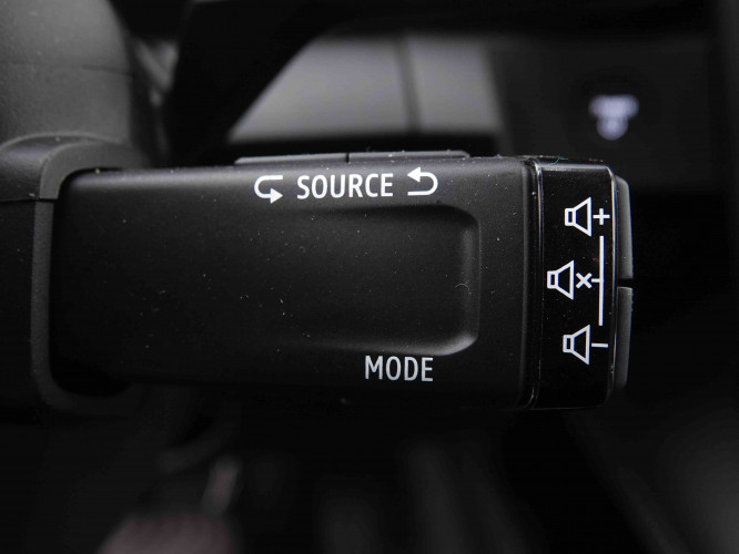 RENAULT_RENAULT_SCENIC_2548397_21.jpg