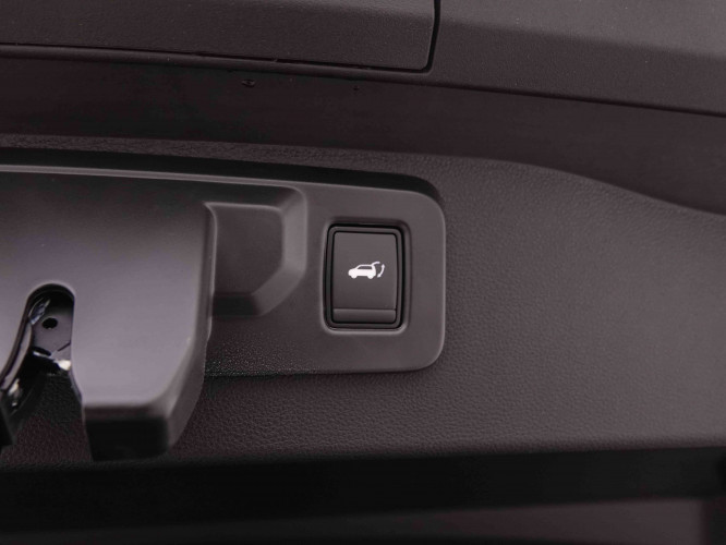RENAULT_RENAULT_SCENIC_2548397_7.jpg