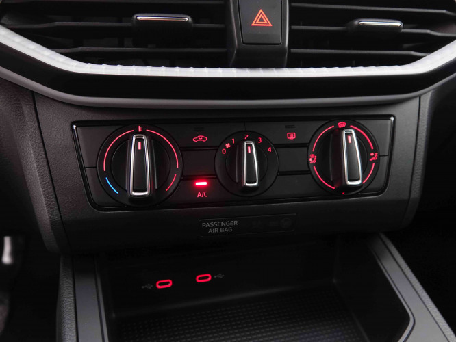 SEAT_SEAT_IBIZA_2548304_15.jpg