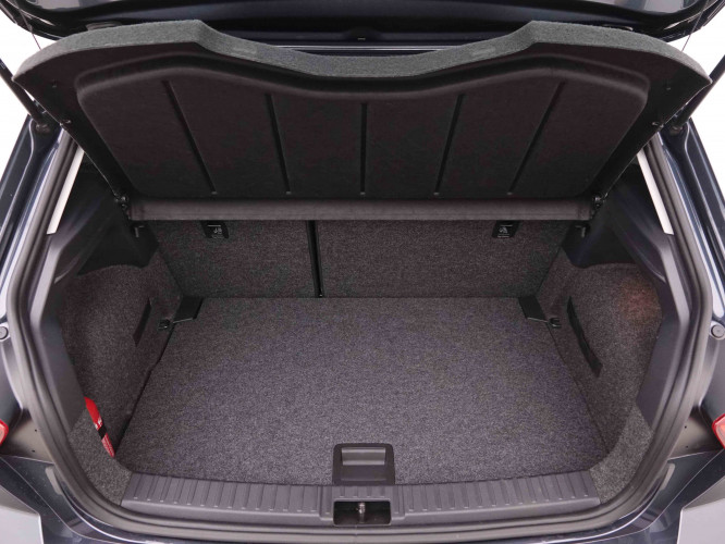 SEAT_SEAT_IBIZA_2548304_5.jpg