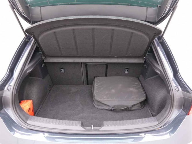 SEAT_SEAT_LEON_2547660_5.jpg