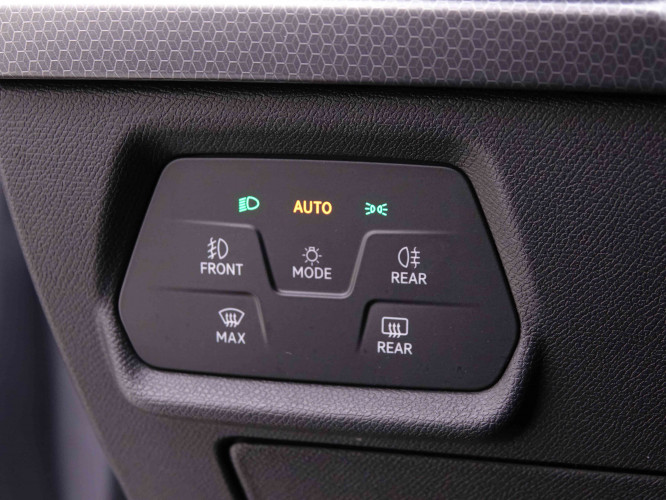 SEAT_SEAT_LEON_2547764_34.jpg