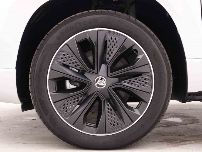 SKODA_SKODA_KAROQ_2446607_23.jpg