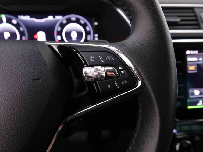 SKODA_SKODA_SUPERB_2547327_19.jpg