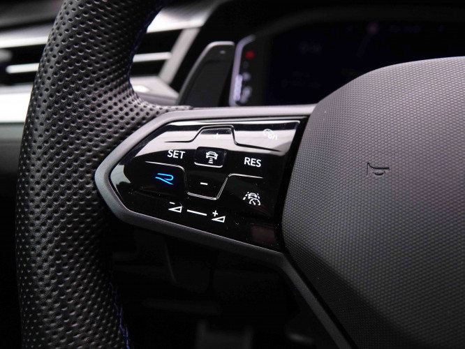 VOLKSWAGEN_VOLKSWAGEN_ARTEON_2547412_23.jpg
