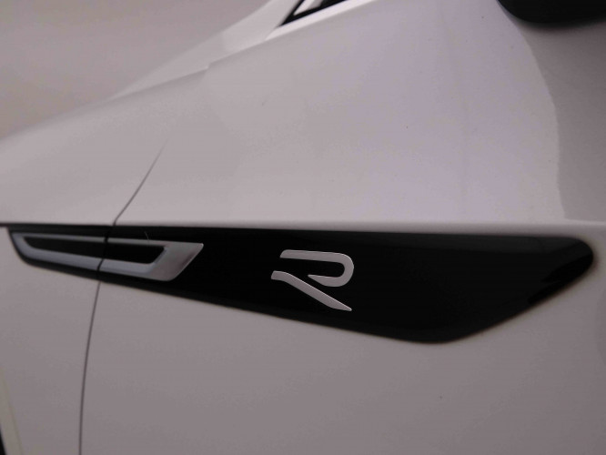 VOLKSWAGEN_VOLKSWAGEN_ARTEON_2547412_30.jpg
