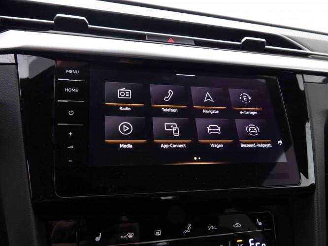 VOLKSWAGEN_VOLKSWAGEN_ARTEON_2548329_15.jpg