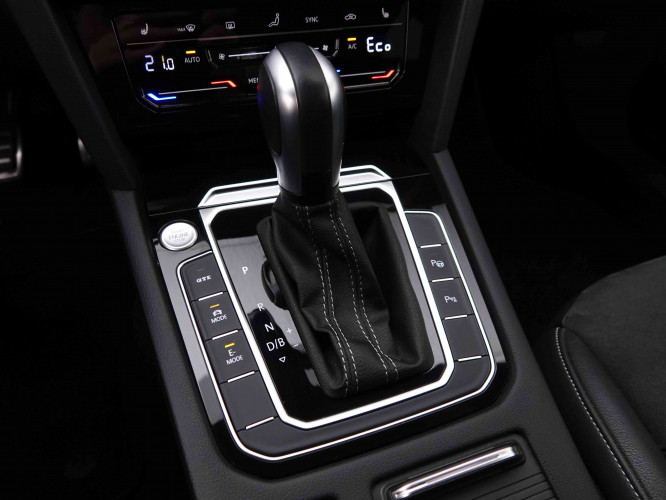 VOLKSWAGEN_VOLKSWAGEN_ARTEON_2548329_17.jpg