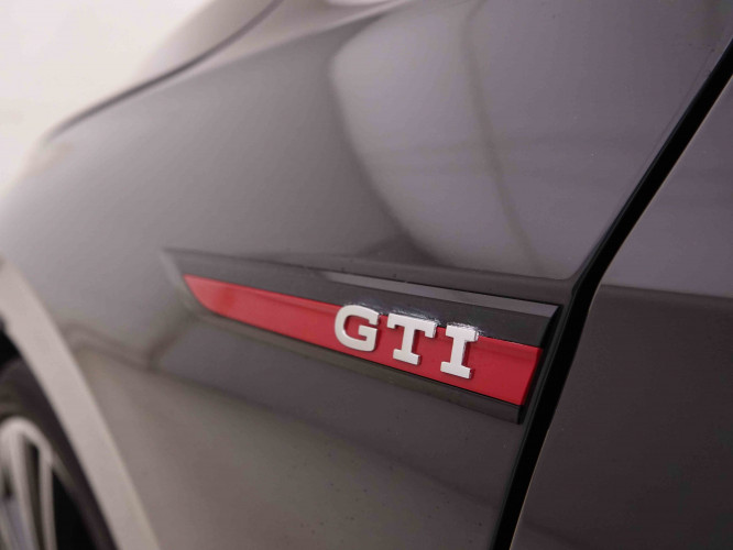 VOLKSWAGEN_VOLKSWAGEN_GOLF GTI_2547500_27.jpg