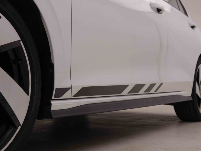 VOLKSWAGEN_VOLKSWAGEN_GOLF GTI_2548119_7.jpg
