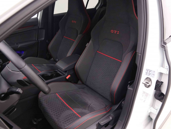 VOLKSWAGEN_VOLKSWAGEN_GOLF GTI_2548410_6.jpg