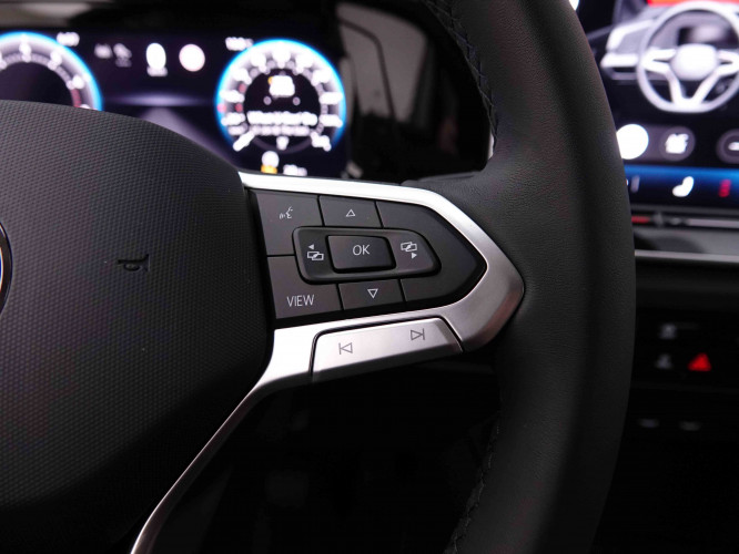 VOLKSWAGEN_VOLKSWAGEN_GOLFVAR_2547037_17.jpg