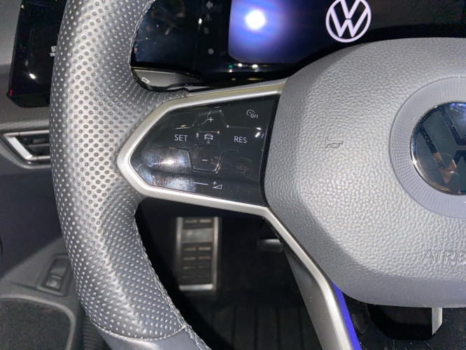 VOLKSWAGEN_VOLKSWAGEN_GOLF_FR2300970_10.jpg