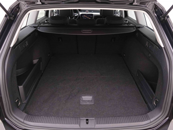 VOLKSWAGEN_VOLKSWAGEN_PASSATVAR_2547771_5.jpg