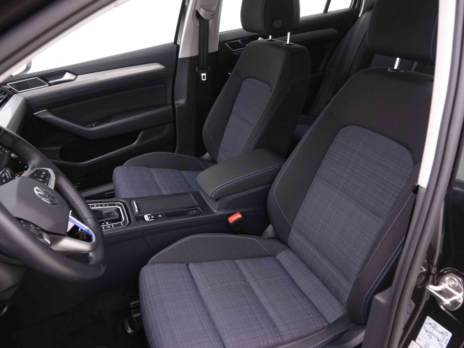 VOLKSWAGEN_VOLKSWAGEN_PASSATVAR_2547771_6.jpg