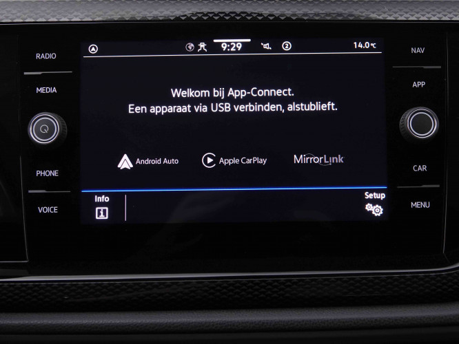 VOLKSWAGEN_VOLKSWAGEN_TAIGO_2446228_10.jpg