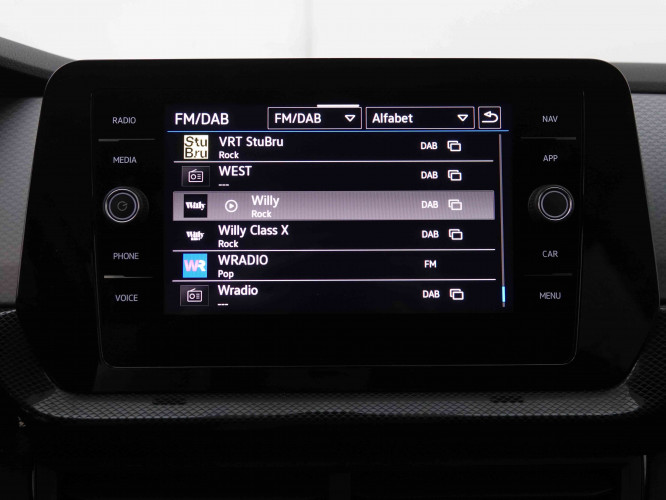 VOLKSWAGEN_VOLKSWAGEN_T_CROSS_2547416_11.jpg