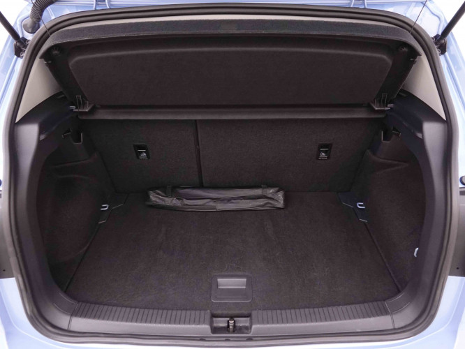 VOLKSWAGEN_VOLKSWAGEN_T_CROSS_2547416_5.jpg