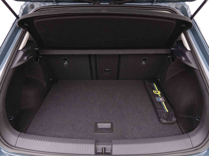 VOLKSWAGEN_VOLKSWAGEN_T_ROC_2547516_5.jpg