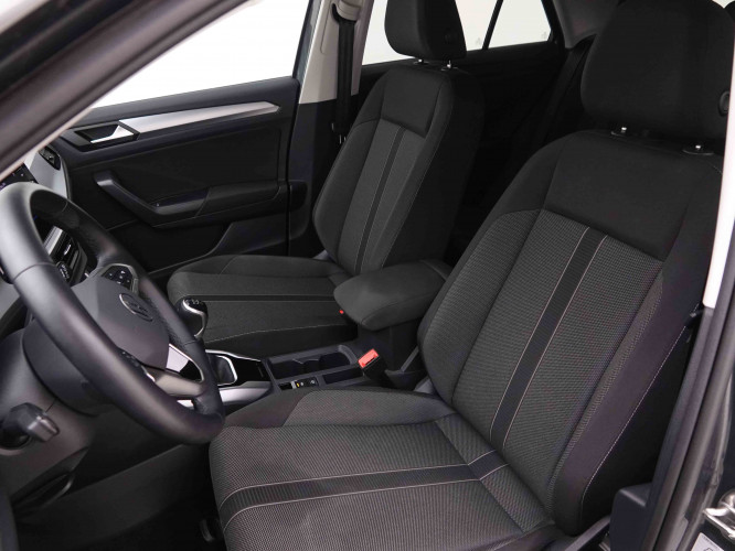 VOLKSWAGEN_VOLKSWAGEN_T_ROC_2547871_6.jpg