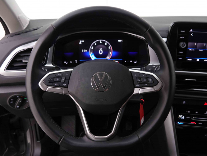 VOLKSWAGEN_VOLKSWAGEN_T_ROC_2547871_9.jpg