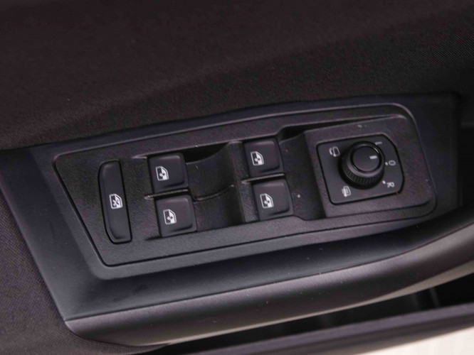 VOLKSWAGEN_VOLKSWAGEN_T_ROC_2548326_19.jpg