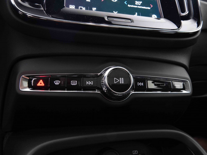 VOLVO_VOLVO_C40_2548458_17.jpg