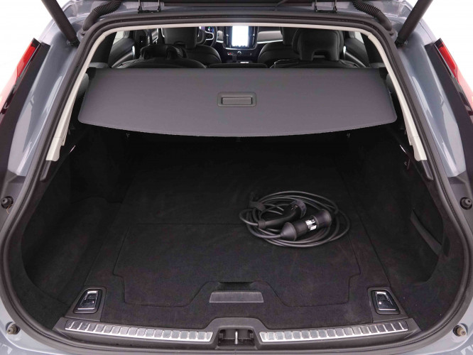 VOLVO_VOLVO_V90_2548009_5.jpg